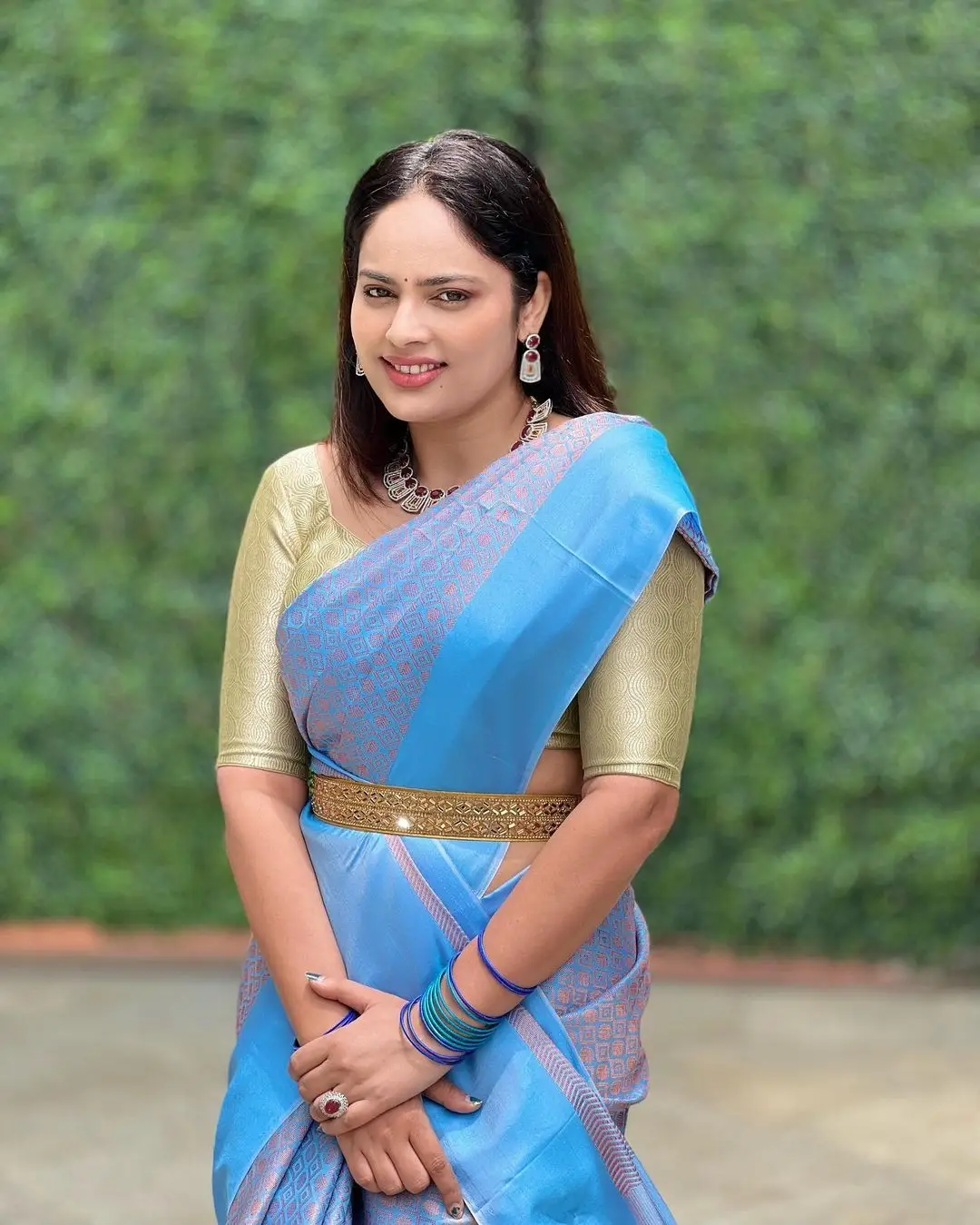 NANDITA SWETHA IN TRADITIONAL BLUE SAREE GREEN BLOUSE